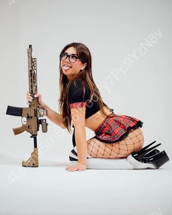 Full leaked Lunchbaglujan  page private onlyfans photo