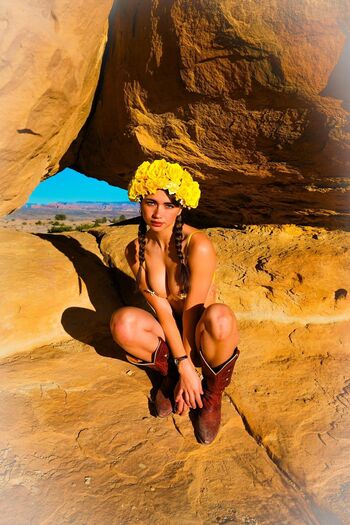 Full leaked Lunchbaglujan  page private onlyfans photo