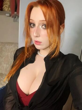 Full leaked Lurychan private photo