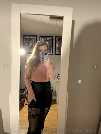 Full leaked Lustlizzie private photo