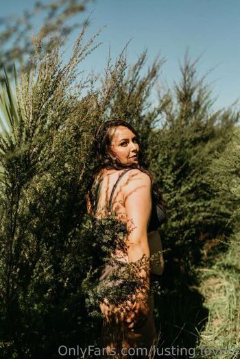 Full leaked Lusting lovers private onlyfans photo