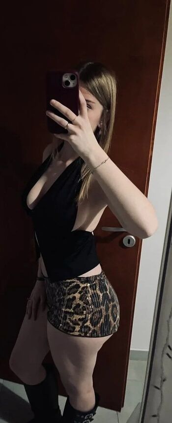 Full leaked Luu dailoff private photo
