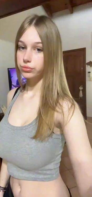 Full leaked Luu dailoff private photo