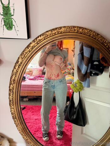 Full leaked Luvliii page private onlyfans photo