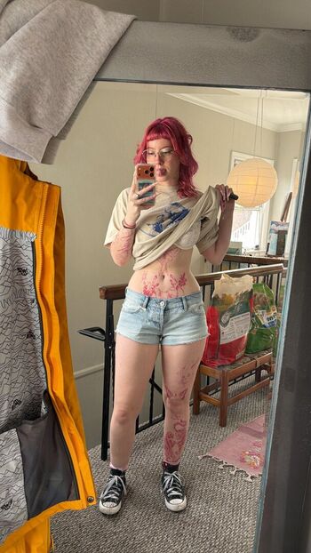 Full leaked Luvliii private onlyfans photo