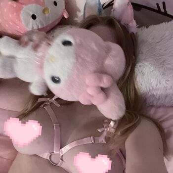 Full leaked Luvmepleas private photo