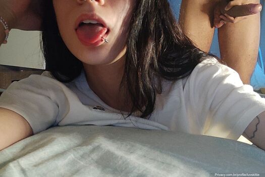 Full leaked Luvskittie private onlyfans photo