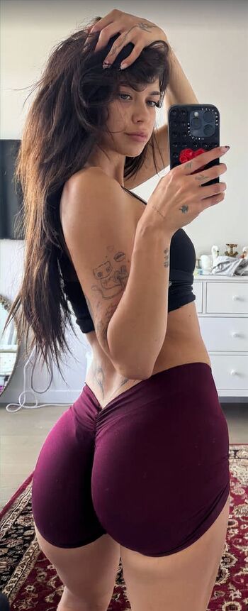 Full leaked Luvstruck private photo