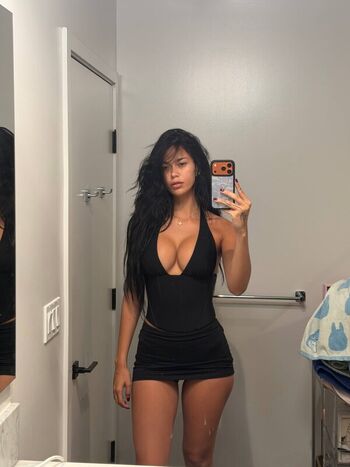 Full leaked Luvstruck private photo