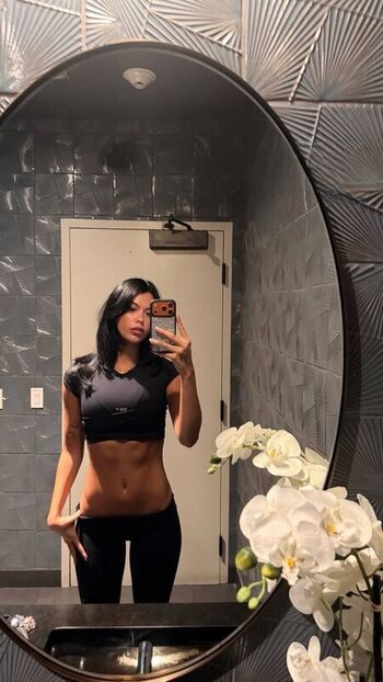 Full leaked Luvstruck private photo