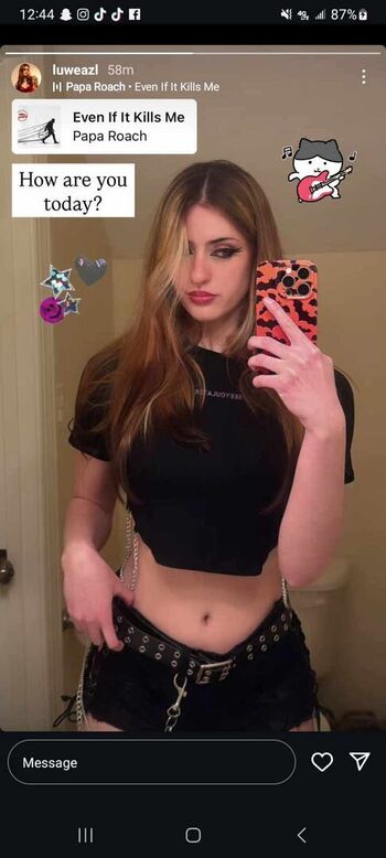 Full leaked Luweazl private onlyfans photo