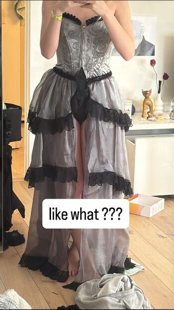 Full leaked Luxumine page private onlyfans photo