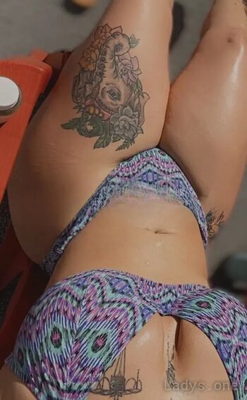 Full leaked Luxuriouslarue private photo