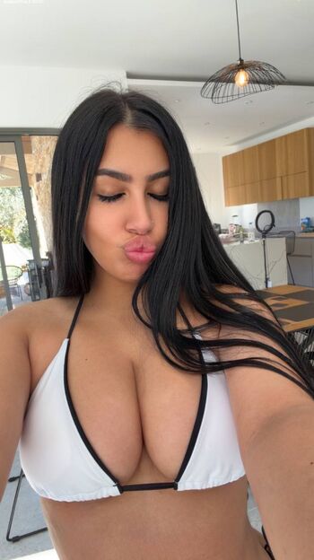 Full leaked Luxy capi private photo