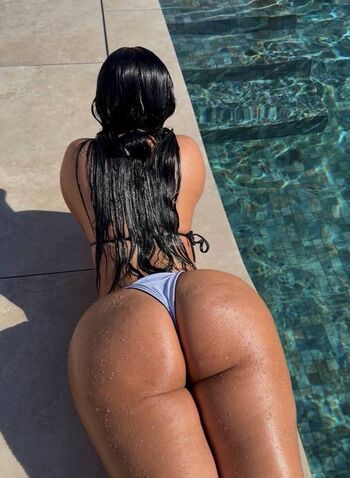 Full leaked Luxy capi private onlyfans photo