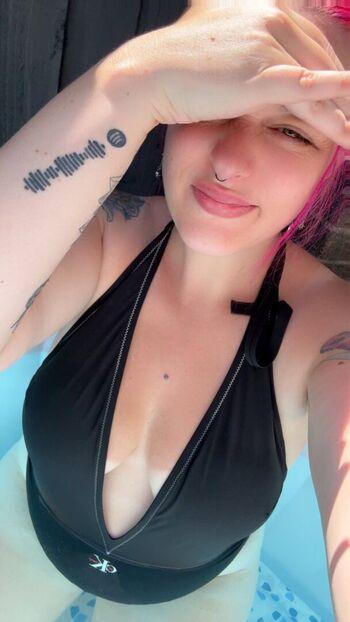Full leaked Luxylox private photo