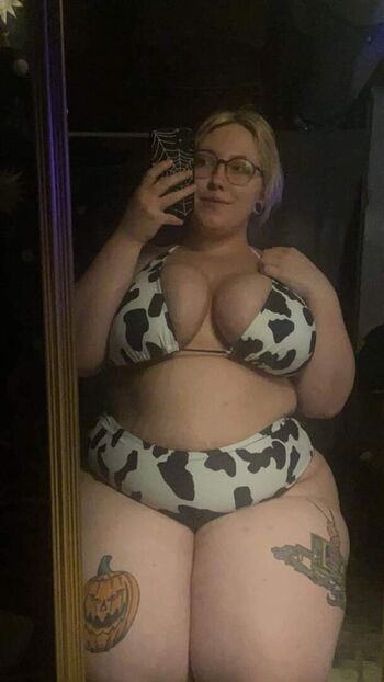 Full leaked Lvngdedgrl private onlyfans photo