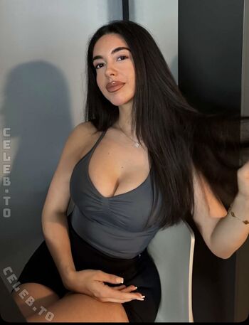 Full leaked Lya aylin private onlyfans photo