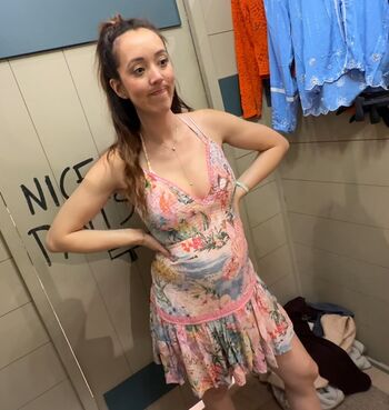 Full leaked Lydia hewitt lee page private onlyfans photo