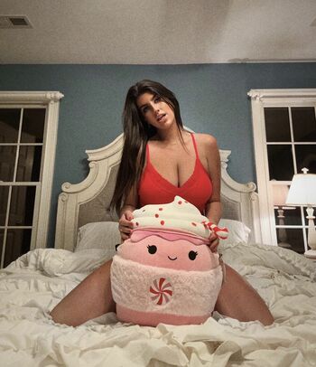 Full leaked Lydia hollis private photo