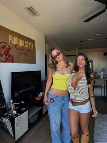 Full leaked Lydia lowry private onlyfans photo