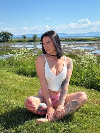 Full leaked Lylou blck private photo