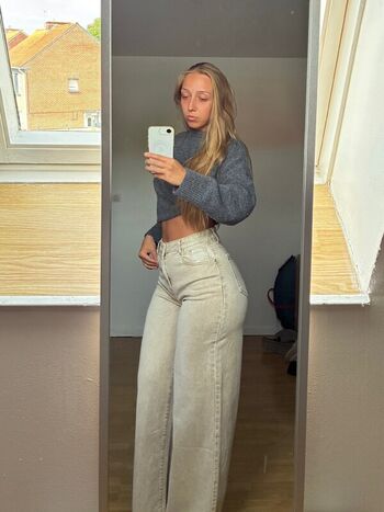 Full leaked Lylybloomfit private photo
