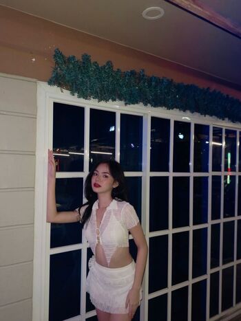 Full leaked Lyndin daphne cruz private onlyfans photo