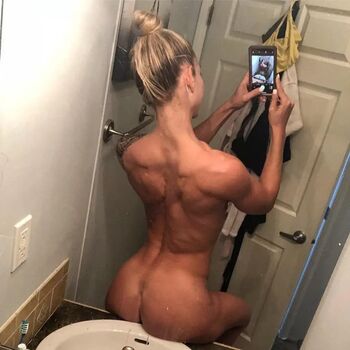 Full leaked Lynsaybrown private photo