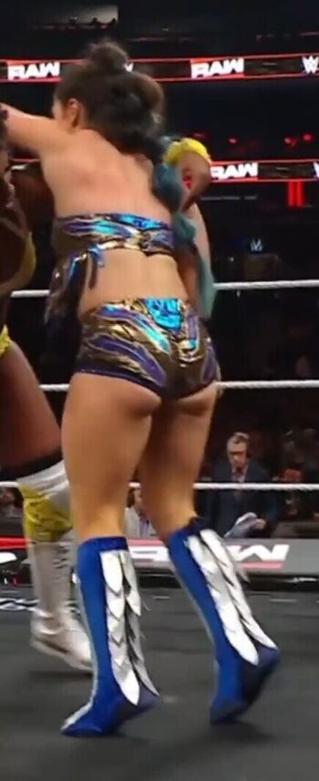 Full leaked Lyra valkyria page private onlyfans photo