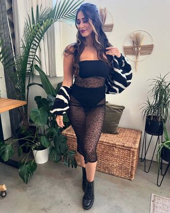 Full leaked Lyss in page private onlyfans photo