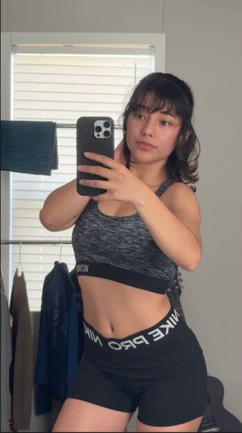 Full leaked Lyssalevin private photo