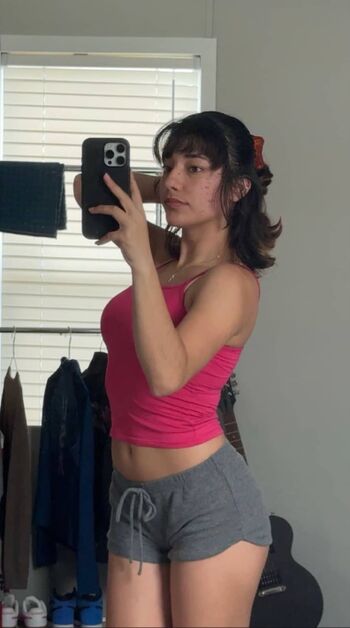Full leaked Lyssalevin private photo