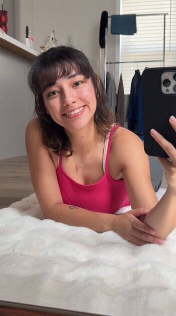 Full leaked Lyssalevin private photo