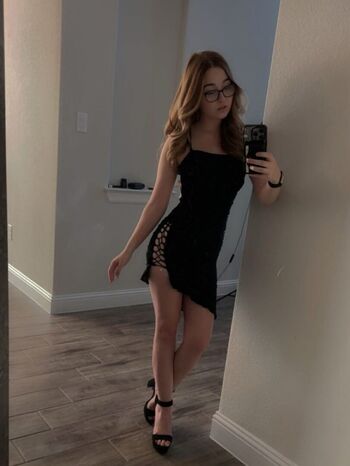 Full leaked Lyssaurora private onlyfans photo