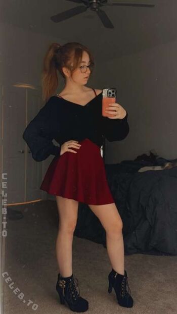 Full leaked Lyssaurora page private photo