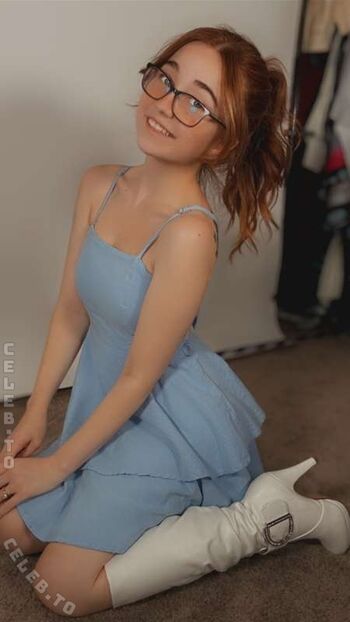 Full leaked Lyssaurora page private photo