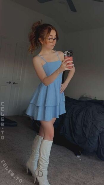 Full leaked Lyssaurora page private photo