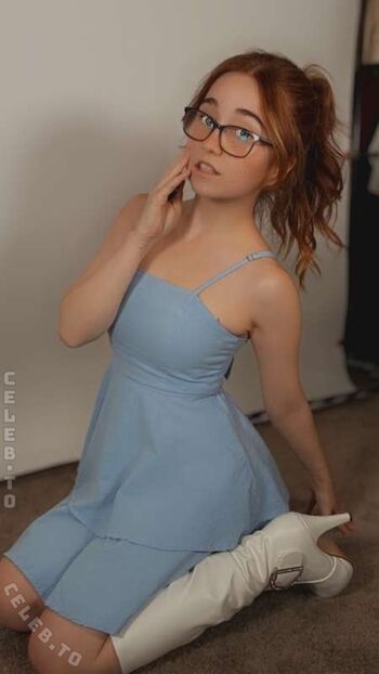 Full leaked Lyssaurora page private photo