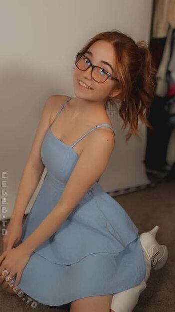 Full leaked Lyssaurora page private photo