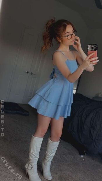 Full leaked Lyssaurora page private photo