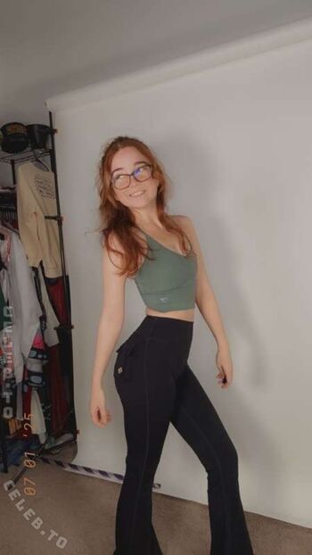 Full leaked Lyssaurora page private photo