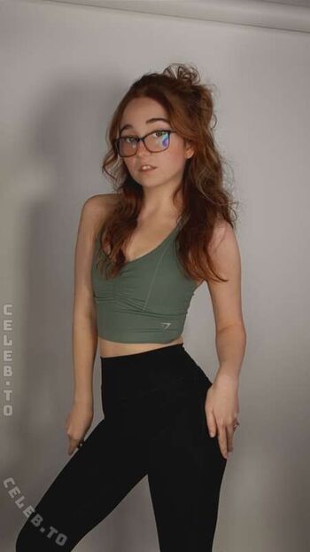 Full leaked Lyssaurora page private photo