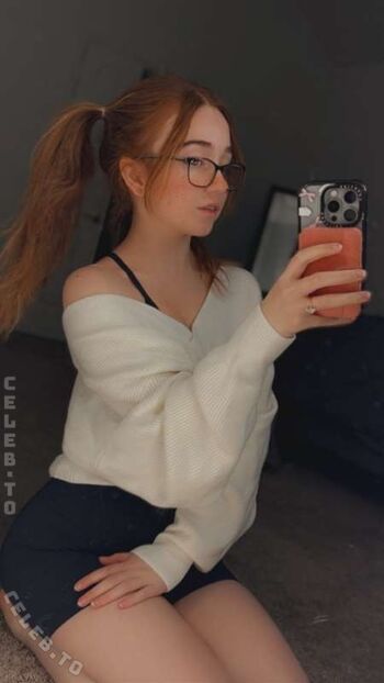 Full leaked Lyssaurora private photo