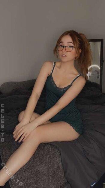 Full leaked Lyssaurora page private photo