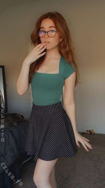 Full leaked Lyssaurora page private photo