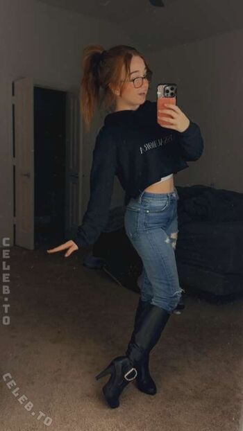 Full leaked Lyssaurora page private photo
