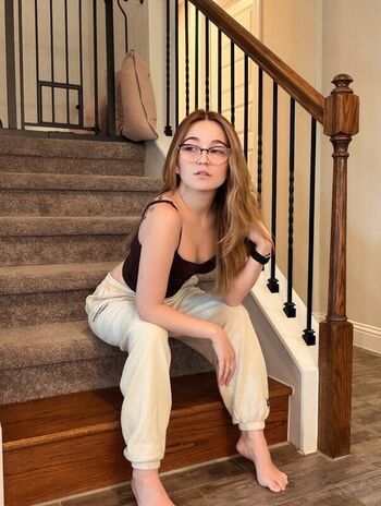 Full leaked Lyssaurora page private photo
