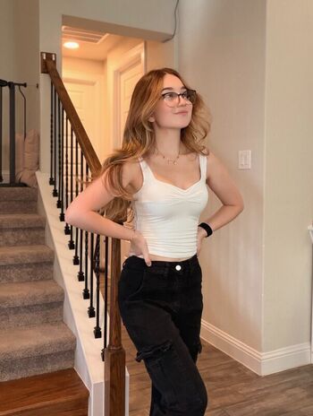 Full leaked Lyssaurora private photo
