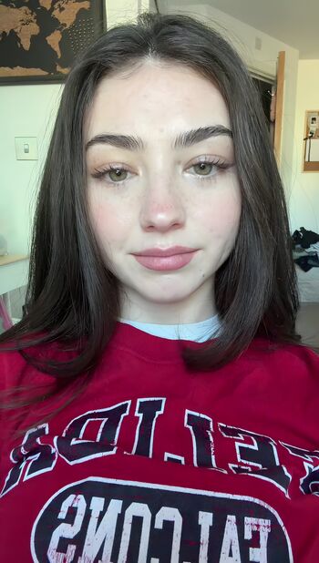 Full leaked Lyzzahh private onlyfans photo